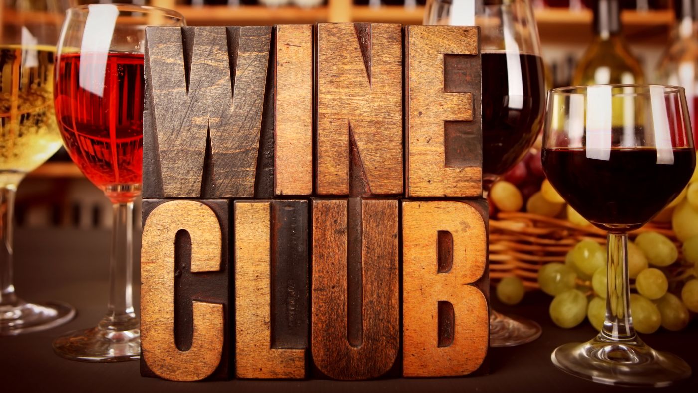 Descubre el Mundo del Vino con Comodidad: Las Ventajas de Unirte a un Club de Vinos