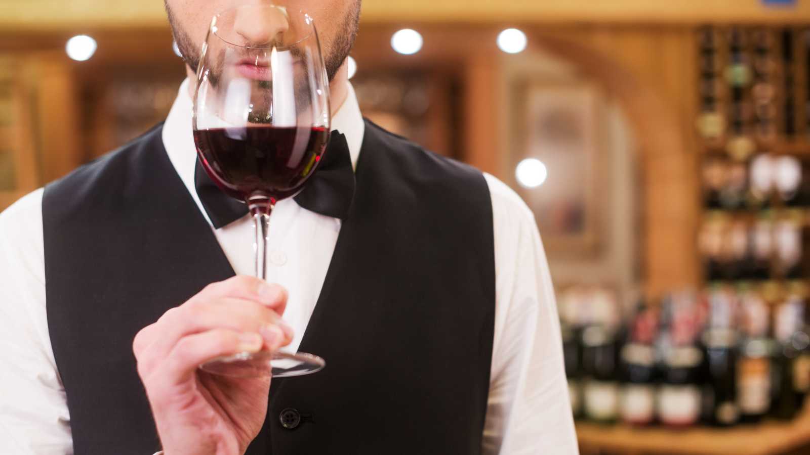 Catadores de Vino y Sommeliers: Parecidos y Diferencias